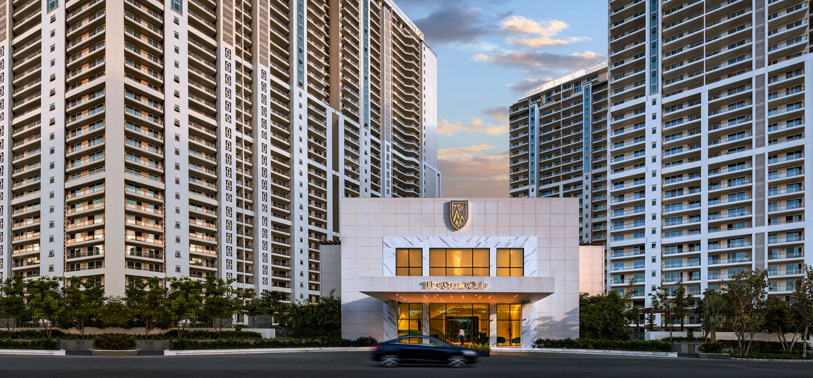 Real Estate vs Stock Market: Lessons from Five Years of Investment